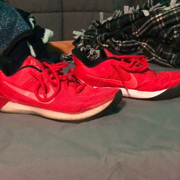 Kobe AD - Picture 2 of 6